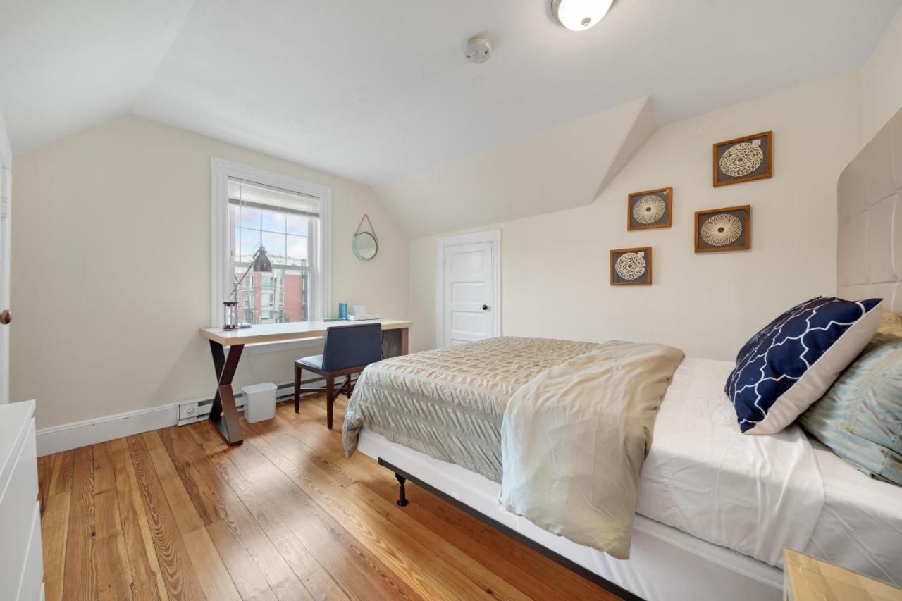 5Br 2Bh Bright & Spacious Apt In Brighton Boston Exterior foto