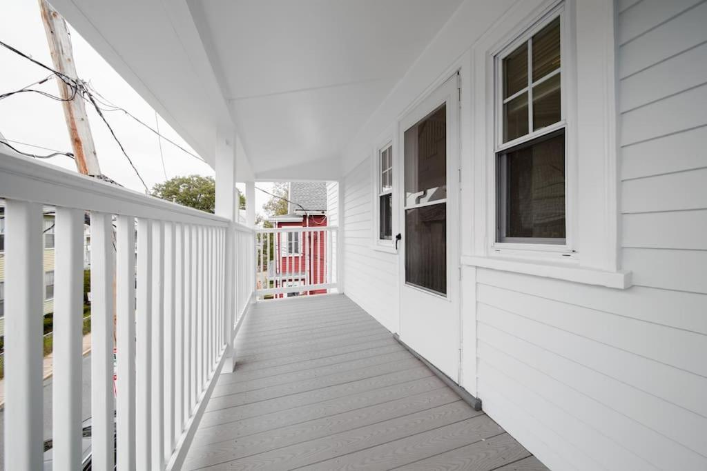 5Br 2Bh Bright & Spacious Apt In Brighton Boston Quarto foto